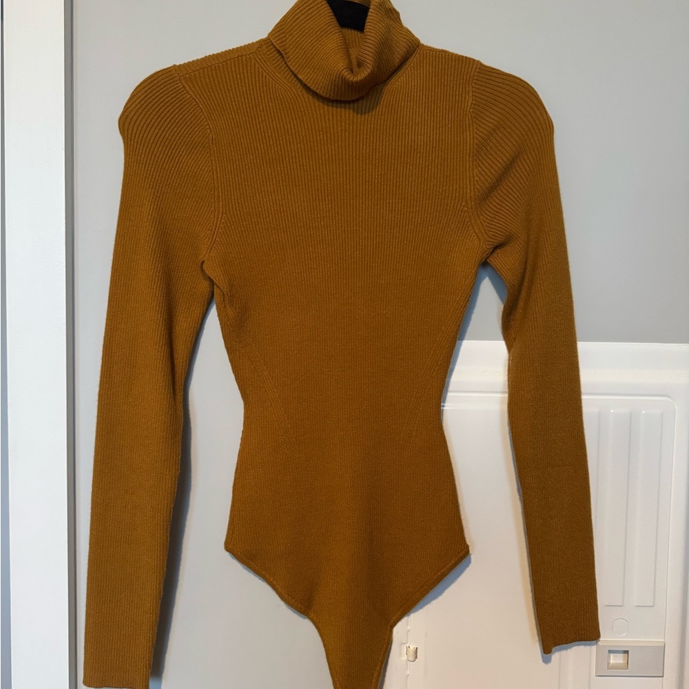 Abercrombie & Fitch Golden Ribbed Bodysuit